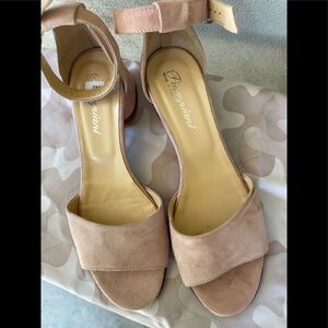Piampiani blush colored shoes size 7/37
